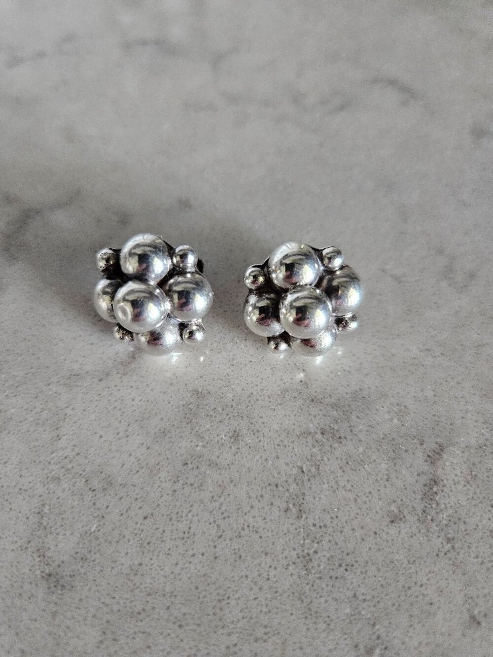 RARE & VINTAGE PAIR OF PLATERIA BALL CLUSTER STERLING SILVER SCREW-BACK EARRINGS